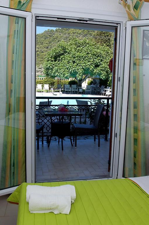 Pegasus Apartments Stafylos Phòng bức ảnh